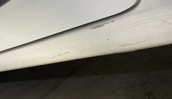 2017 Maruti Wagon R 1.0 VXI, CNG, Manual, 75,331 km, Left running board - Minor scratches