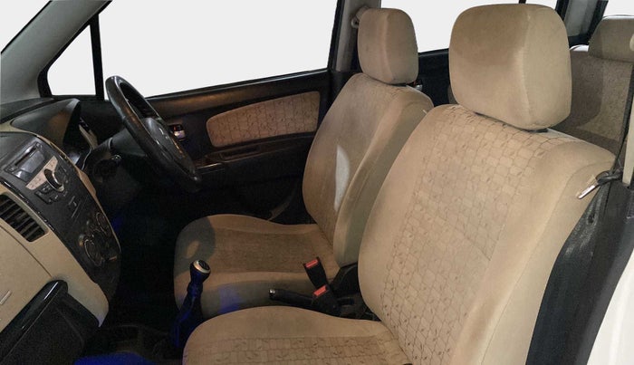 2017 Maruti Wagon R 1.0 VXI, CNG, Manual, 75,331 km, Right Side Front Door Cabin
