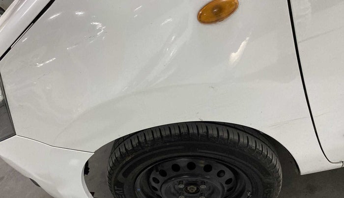 2017 Maruti Wagon R 1.0 VXI, CNG, Manual, 75,331 km, Left fender - Minor scratches