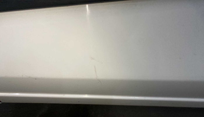 2017 Maruti Alto K10 VXI, Petrol, Manual, 18,199 km, Front passenger door - Minor scratches