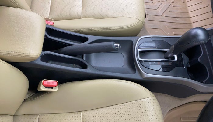 2017 Honda City 1.5L I-VTEC ZX CVT, Petrol, Automatic, 68,118 km, Gear Lever