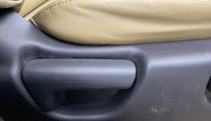 2017 Honda City 1.5L I-VTEC ZX CVT, Petrol, Automatic, 68,118 km, Driver Side Adjustment Panel