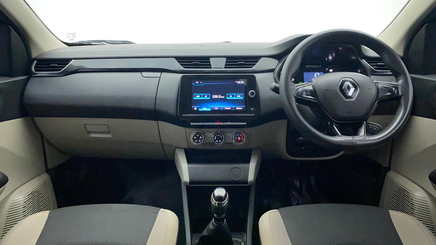 2022 Renault TRIBER RXT, Petrol, Manual, 27,395 km, Dashboard