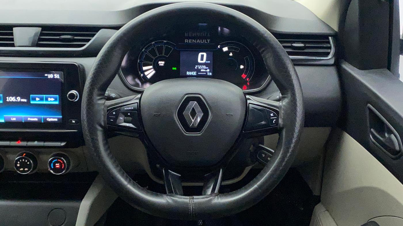 2022 Renault TRIBER RXT, Petrol, Manual, 27,395 km, Steering Wheel Close Up