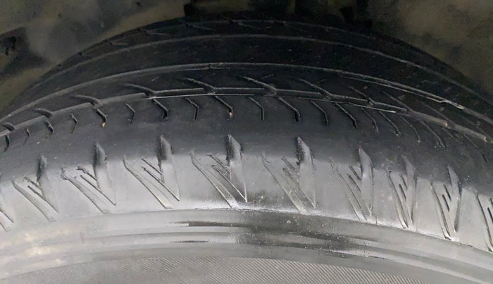 2021 Tata Harrier XZA PLUS 2.0L DARK EDITION, Diesel, Automatic, 54,180 km, Left Front Tyre Tread
