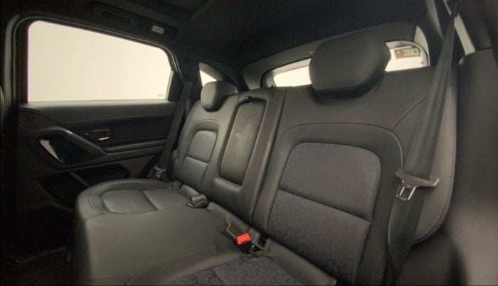 2021 Tata Harrier XZA PLUS 2.0L DARK EDITION, Diesel, Automatic, 54,180 km, Right Side Rear Door Cabin