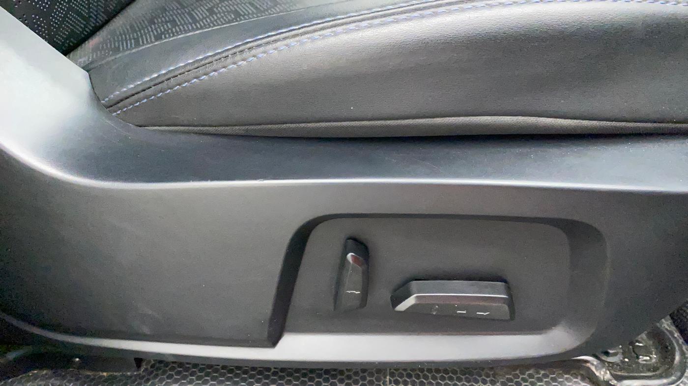 2021 Tata Harrier XZA PLUS 2.0L DARK EDITION, Diesel, Automatic, 54,180 km, Driver Side Adjustment Panel