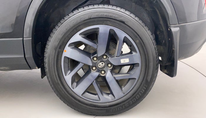 2021 Tata Harrier XZA PLUS 2.0L DARK EDITION, Diesel, Automatic, 54,180 km, Left Rear Wheel
