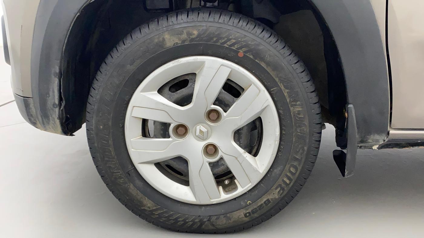 2016 Renault Kwid RXT 1.0 AMT (O), Petrol, Automatic, 60,897 km, Left Front Wheel