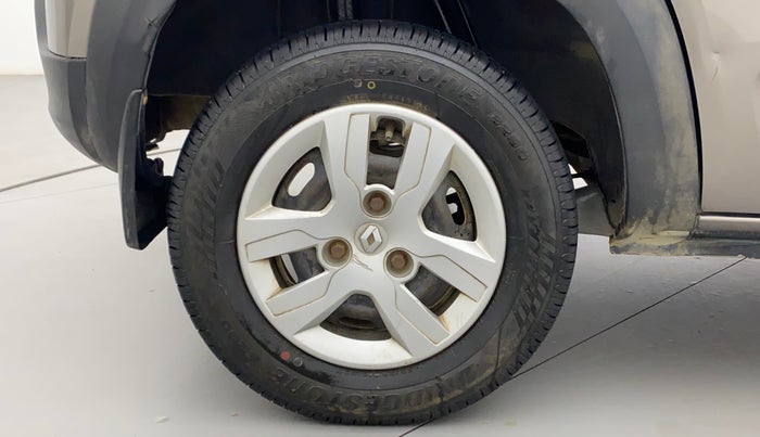 2016 Renault Kwid RXT 1.0 AMT (O), Petrol, Automatic, 60,897 km, Right Rear Wheel
