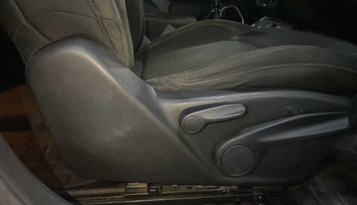 2019 Jeep Compass SPORT PLUS 1.4 PETROL, Petrol, Manual, 66,656 km, Driver Side Adjustment Panel
