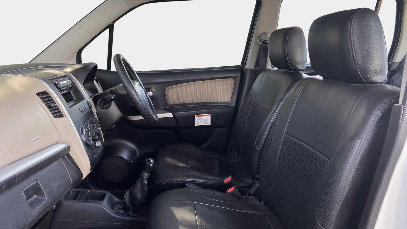 2018 Maruti Wagon R 1.0 LXI CNG, CNG, Manual, 82,160 km, Right Side Front Door Cabin