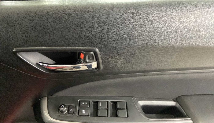 2018 Maruti Swift ZXI PLUS, Petrol, Manual, 33,872 km, Driver Side Door Panels Control