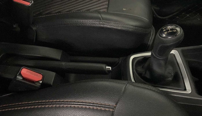 2018 Maruti Swift ZXI PLUS, Petrol, Manual, 33,872 km, Gear Lever