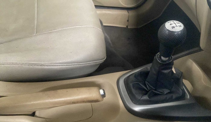 2013 Honda City 1.5L I-VTEC S MT, Petrol, Manual, 99,832 km, Gear lever - Boot cover slightly torn