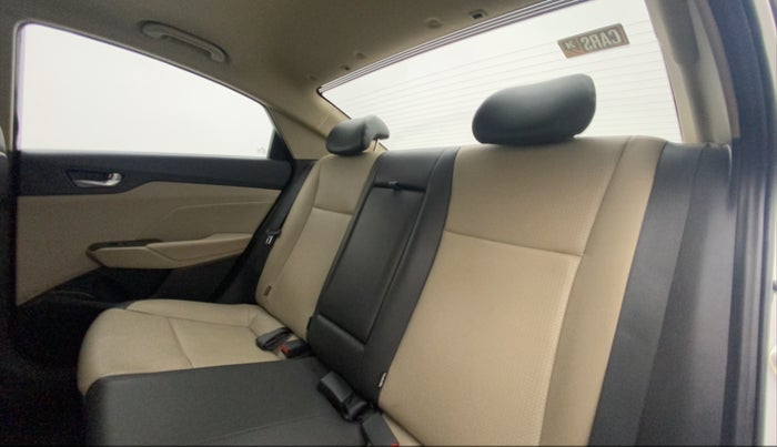 2021 Hyundai Verna SX (O) 1.5 VTVT IVT, Petrol, Automatic, 16,869 km, Right Side Rear Door Cabin