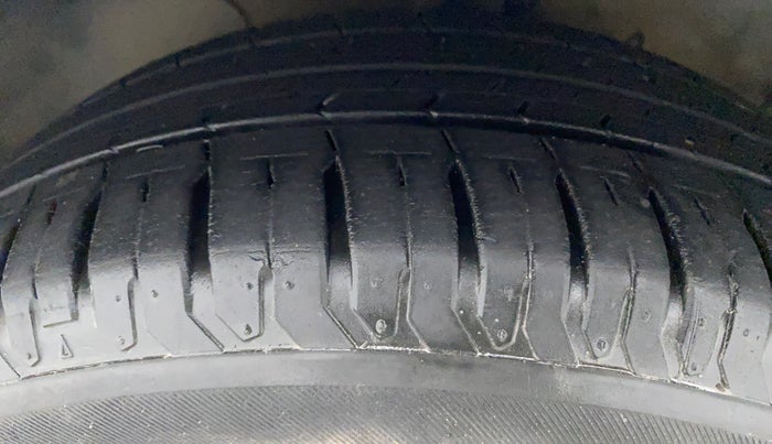 2021 Hyundai Verna SX (O) 1.5 VTVT IVT, Petrol, Automatic, 16,869 km, Left Front Tyre Tread