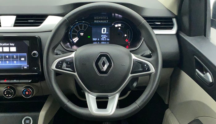 2022 Renault TRIBER RXZ DUAL TONE, Petrol, Manual, 8,433 km, Steering Wheel Close Up