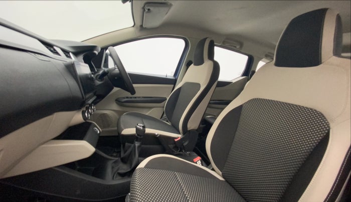2022 Renault TRIBER RXZ DUAL TONE, Petrol, Manual, 8,433 km, Right Side Front Door Cabin