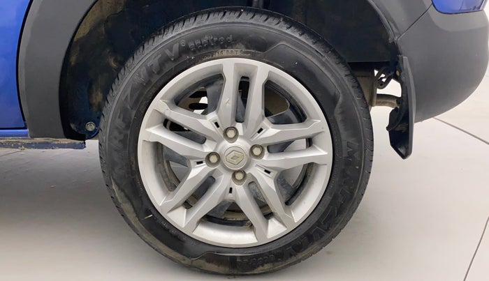 2022 Renault TRIBER RXZ DUAL TONE, Petrol, Manual, 8,433 km, Left Rear Wheel