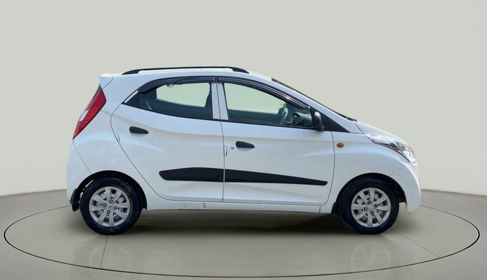 2017 Hyundai Eon ERA +, Petrol, Manual, 22,261 km, Right Side View