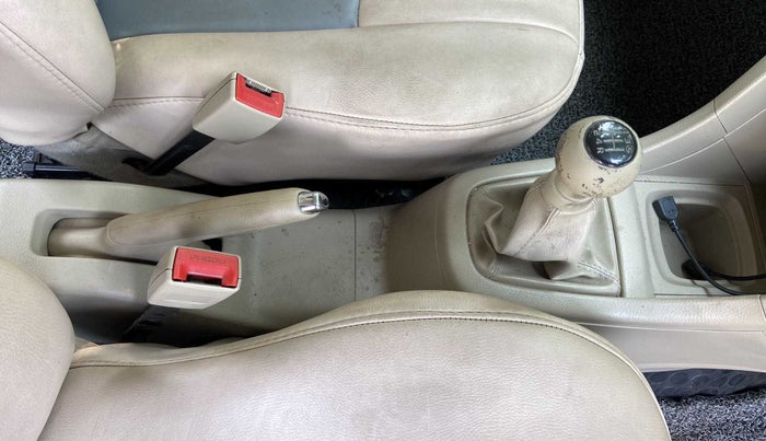 2013 Maruti Ertiga VDI, Diesel, Manual, 76,742 km, Gear Lever