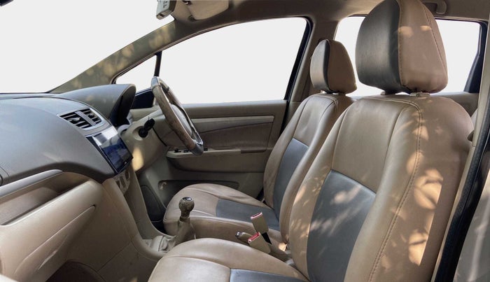 2013 Maruti Ertiga VDI, Diesel, Manual, 76,742 km, Right Side Front Door Cabin