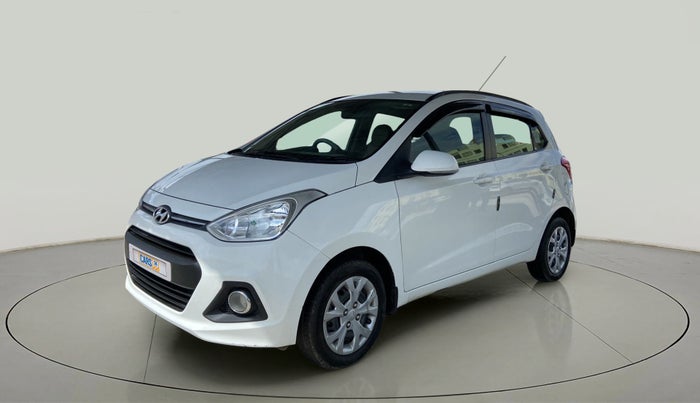 2017 Hyundai Grand i10 SPORTZ 1.2 KAPPA VTVT, Petrol, Manual, 29,561 km, Left Front Diagonal
