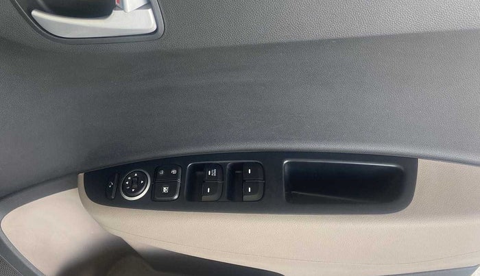 2017 Hyundai Grand i10 SPORTZ 1.2 KAPPA VTVT, Petrol, Manual, 29,561 km, Driver Side Door Panels Control