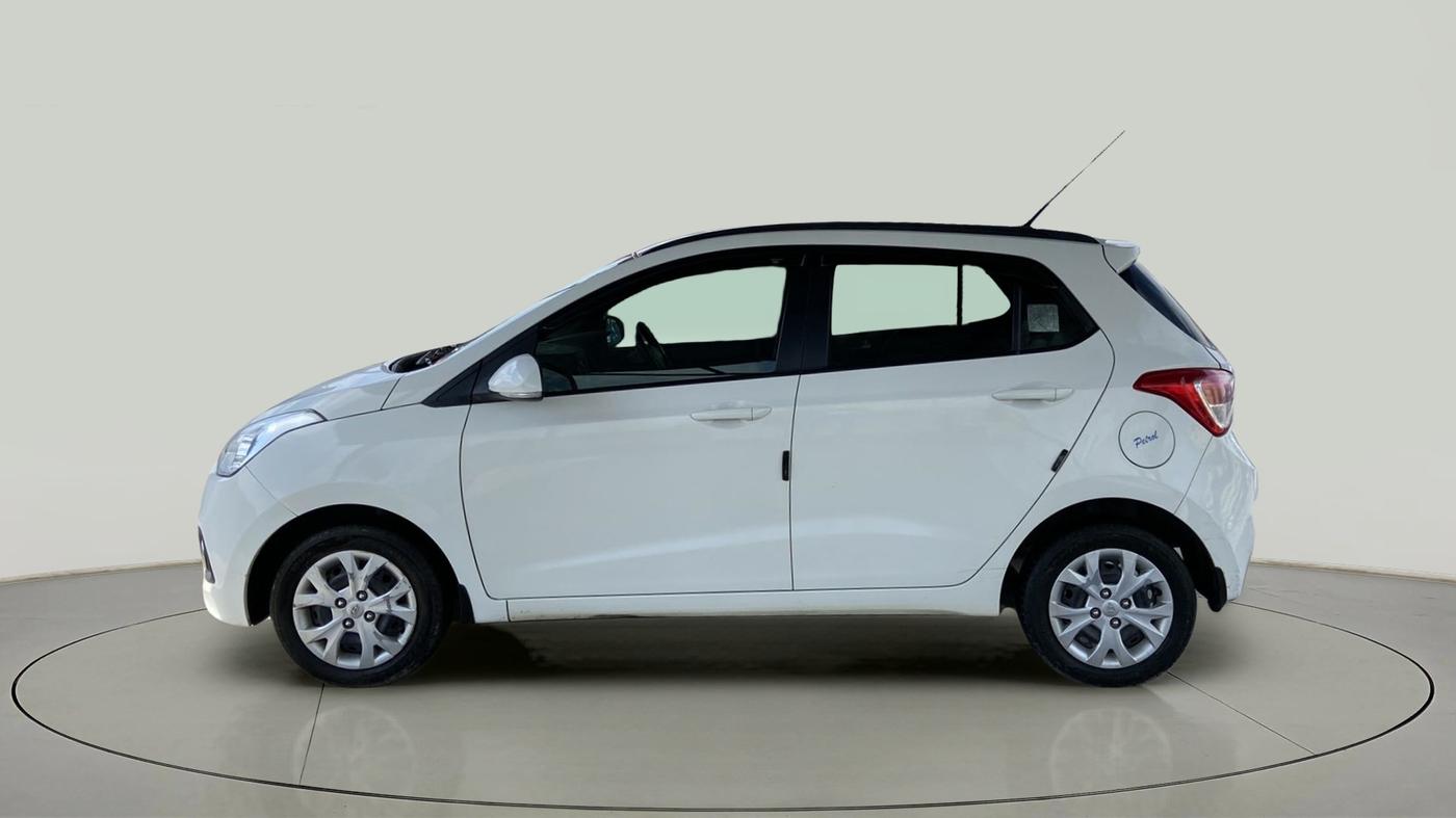 2017 Hyundai Grand i10 SPORTZ 1.2 KAPPA VTVT, Petrol, Manual, 29,561 km, Left Side