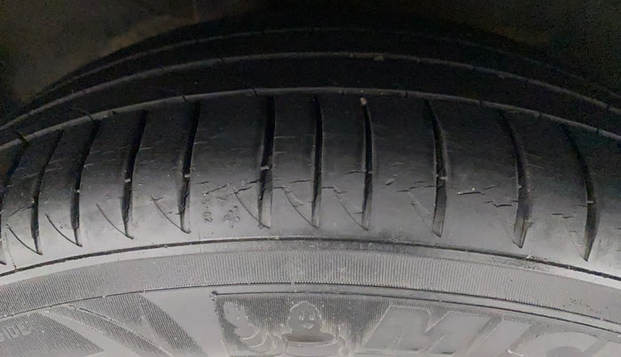 2017 Honda WR-V 1.2L I-VTEC VX MT, Petrol, Manual, 29,483 km, Right Rear Tyre Tread