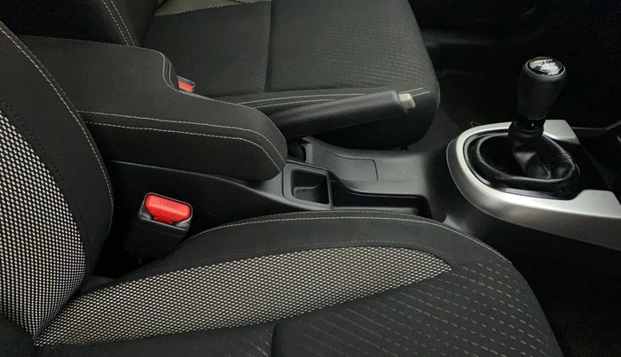 2017 Honda WR-V 1.2L I-VTEC VX MT, Petrol, Manual, 29,483 km, Gear Lever