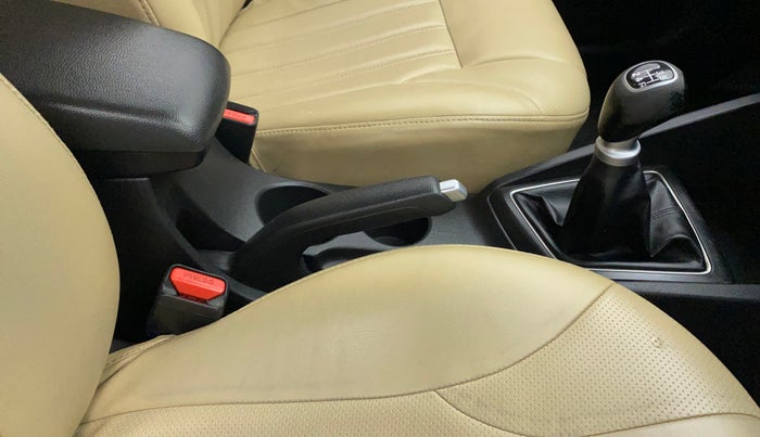 2014 Hyundai Elite i20 ASTA 1.2, Petrol, Manual, 77,021 km, Gear Lever