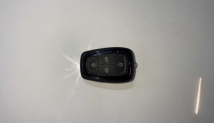 2022 Tata TIGOR XZ CNG, CNG, Manual, 44,564 km, Key Close Up