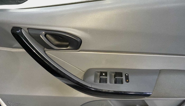 2022 Tata TIGOR XZ CNG, CNG, Manual, 44,564 km, Driver Side Door Panels Control