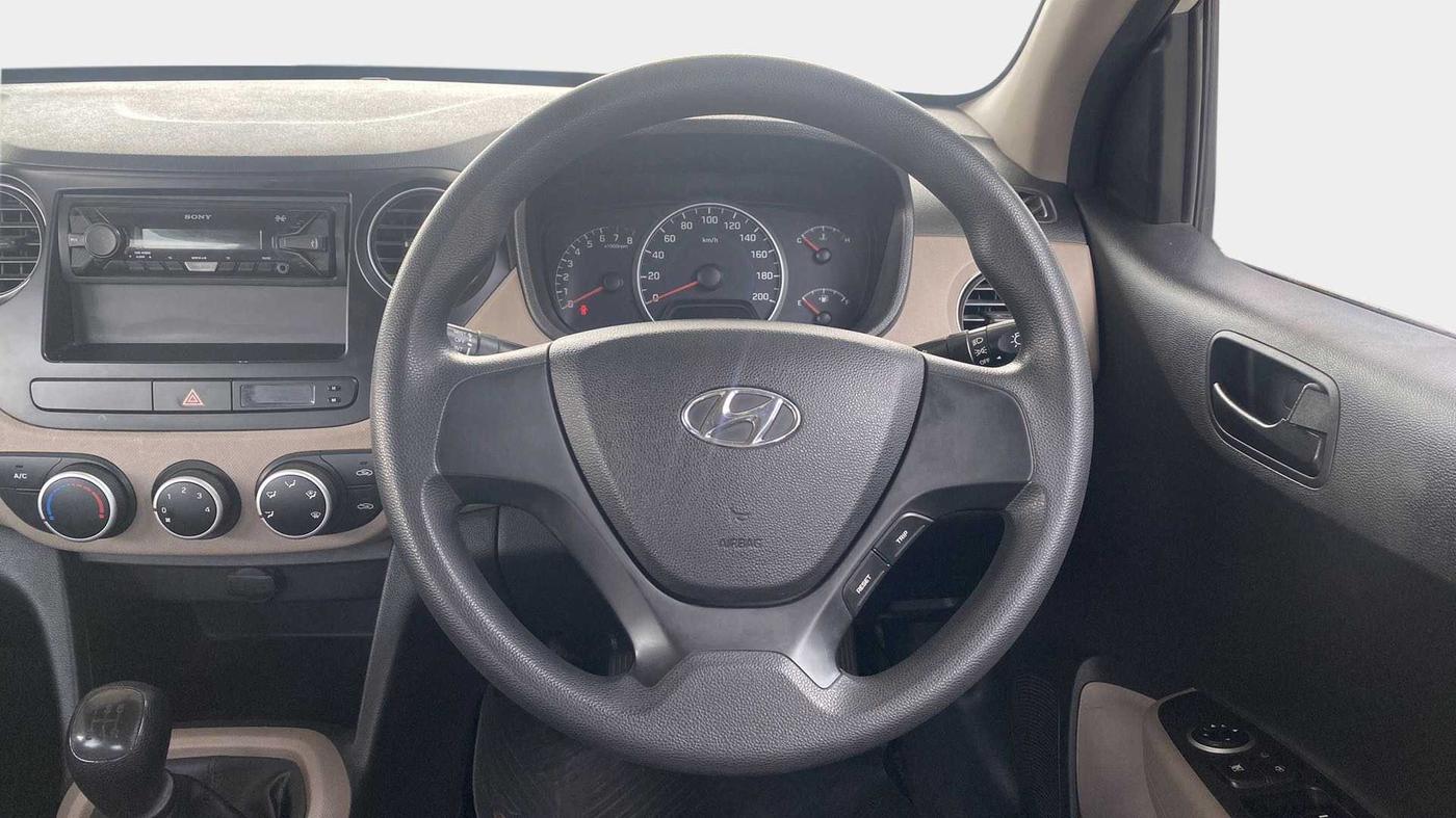 2016 Hyundai Grand i10 MAGNA 1.2 KAPPA VTVT, Petrol, Manual, 36,929 km, Steering Wheel Close Up