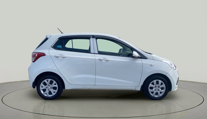 2016 Hyundai Grand i10 MAGNA 1.2 KAPPA VTVT, Petrol, Manual, 36,929 km, Right Side View