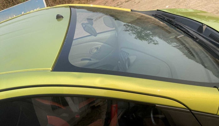 2016 Datsun Redi Go T (O), Petrol, Manual, 28,130 km, Right A pillar - Slightly dented