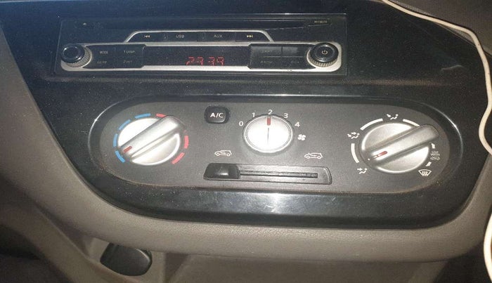 2016 Datsun Redi Go T (O), Petrol, Manual, 28,130 km, AC Unit - Directional switch has minor damage
