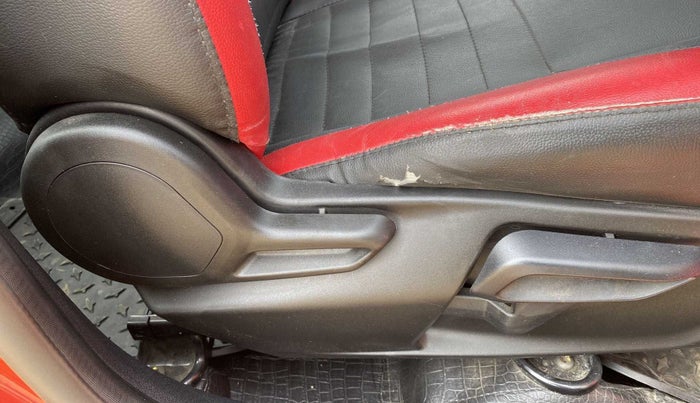 2021 Tata TIAGO NRG XZ MT, Petrol, Manual, 21,377 km, Driver Side Adjustment Panel
