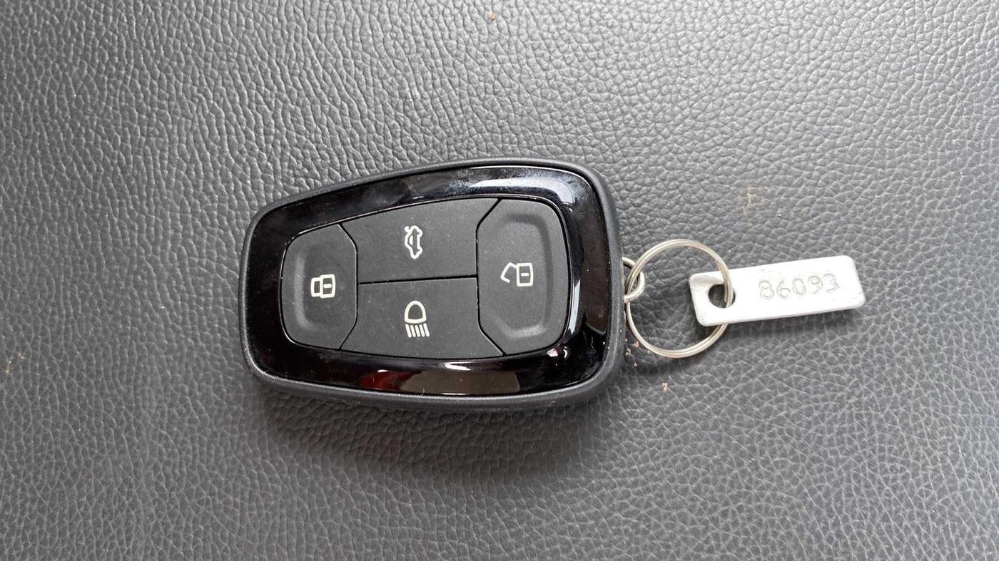2021 Tata TIAGO NRG XZ MT, Petrol, Manual, 21,377 km, Key Close Up