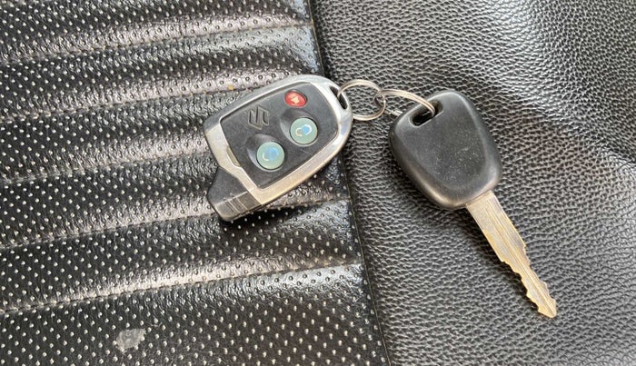 2018 Maruti Alto K10 VXI, Petrol, Manual, 42,470 km, Key Close Up