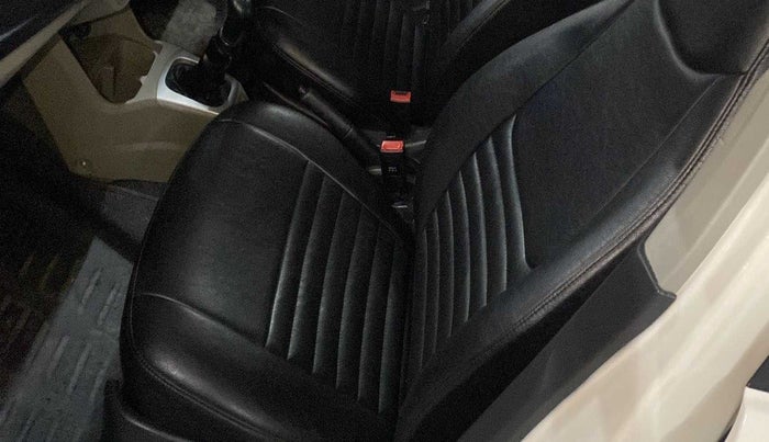 2016 Maruti Alto K10 VXI, Petrol, Manual, 41,190 km, Front left seat (passenger seat) - Folding lever cover has minor damage