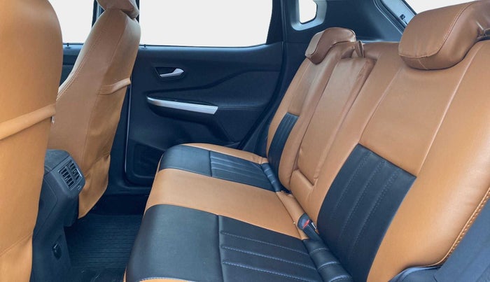 2022 Nissan MAGNITE XV PREMIUM, Petrol, Manual, 3,322 km, Right Side Rear Door Cabin