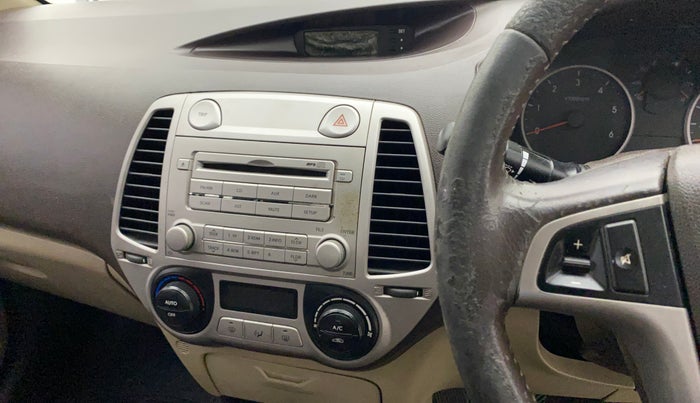 2010 Hyundai i20 SPORTZ (O) 1.2, Petrol, Manual, 67,856 km, AC Unit - Blower regulator has minor damage
