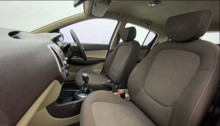 2010 Hyundai i20 SPORTZ (O) 1.2, Petrol, Manual, 67,856 km, Right Side Front Door Cabin