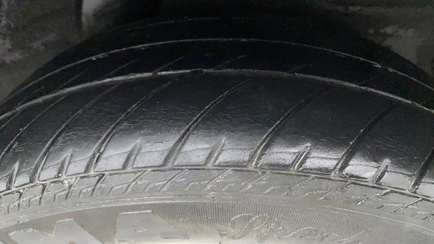 2010 Hyundai i20 SPORTZ (O) 1.2, Petrol, Manual, 67,856 km, Left Rear Tyre Tread