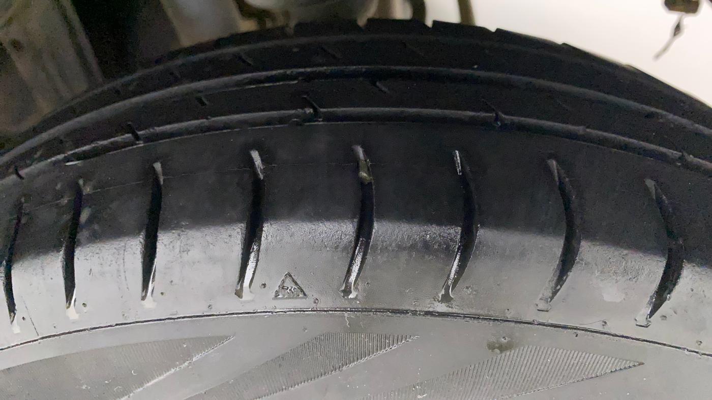 2013 Maruti Alto 800 VXI, Petrol, Manual, 93,465 km, Left Rear Tyre Tread