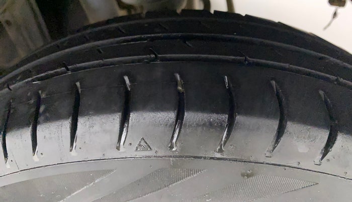2013 Maruti Alto 800 VXI, Petrol, Manual, 93,465 km, Left Rear Tyre Tread