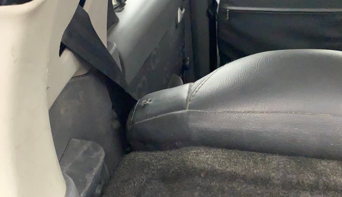 2013 Maruti Alto 800 VXI, Petrol, Manual, 93,465 km, Second-row left seat - Folding lever not working
